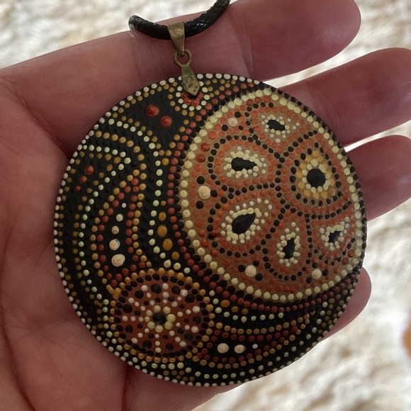 NWOT Wood Hand Painted Leather Black Cord Necklace/Earrings set - Picture 8 of 14